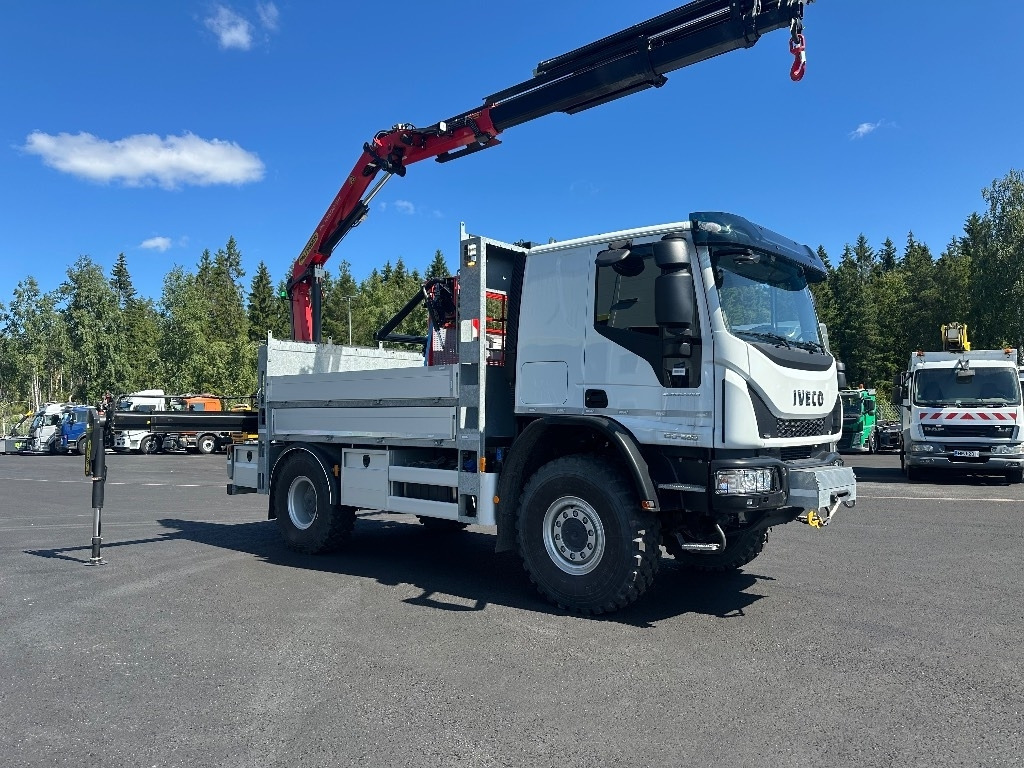 Iveco Eurocargo ML150E28 4x4 sähkölaitos varustein - Truk derek: gambar 2 Iveco Eurocargo ML150E28 4x4 sähkölaitos varustein - Truk derek: gambar 2