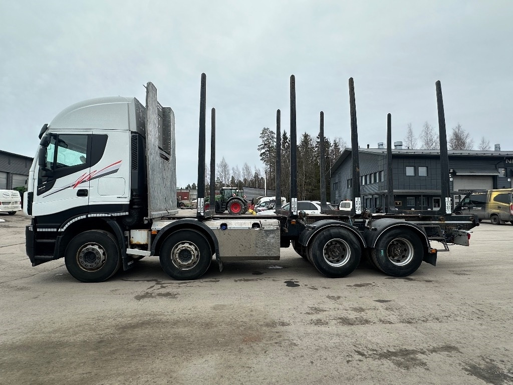 Iveco X-WAY AS340x57 8x4 - Truk logging: gambar 5 Iveco X-WAY AS340x57 8x4 - Truk logging: gambar 5