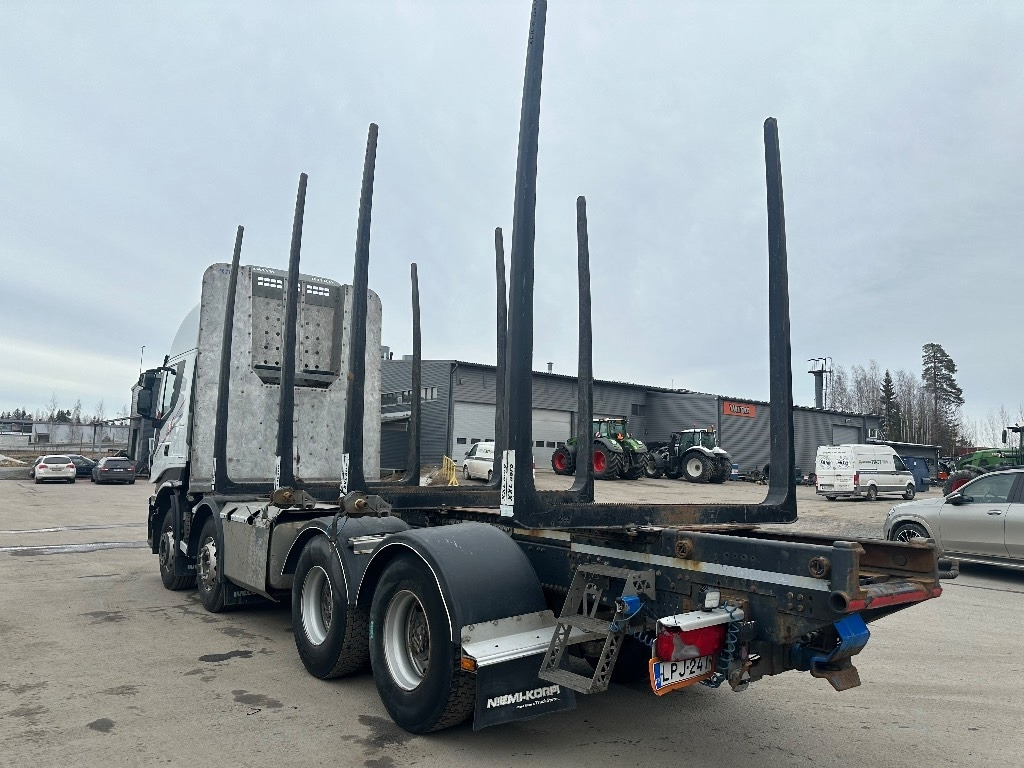 Iveco X-WAY AS340x57 8x4 - Truk logging: gambar 4 Iveco X-WAY AS340x57 8x4 - Truk logging: gambar 4