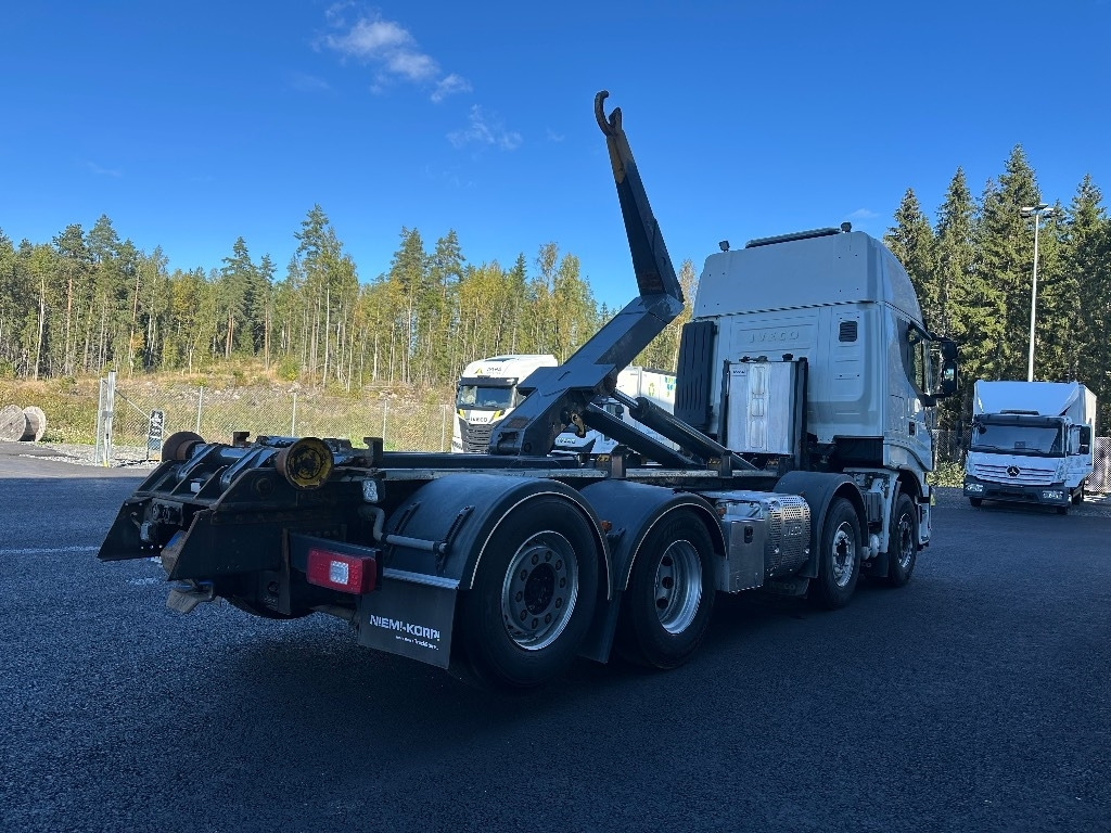 Iveco X-Way AS35S560 8x2 - Hook lift: gambar 4 Iveco X-Way AS35S560 8x2 - Hook lift: gambar 4