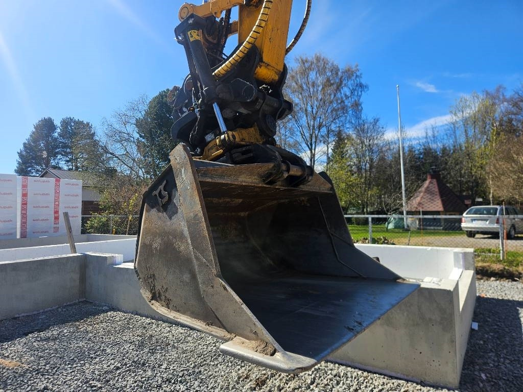 JCB 245 XLR - Ekskavator perayap: gambar 2 JCB 245 XLR - Ekskavator perayap: gambar 2