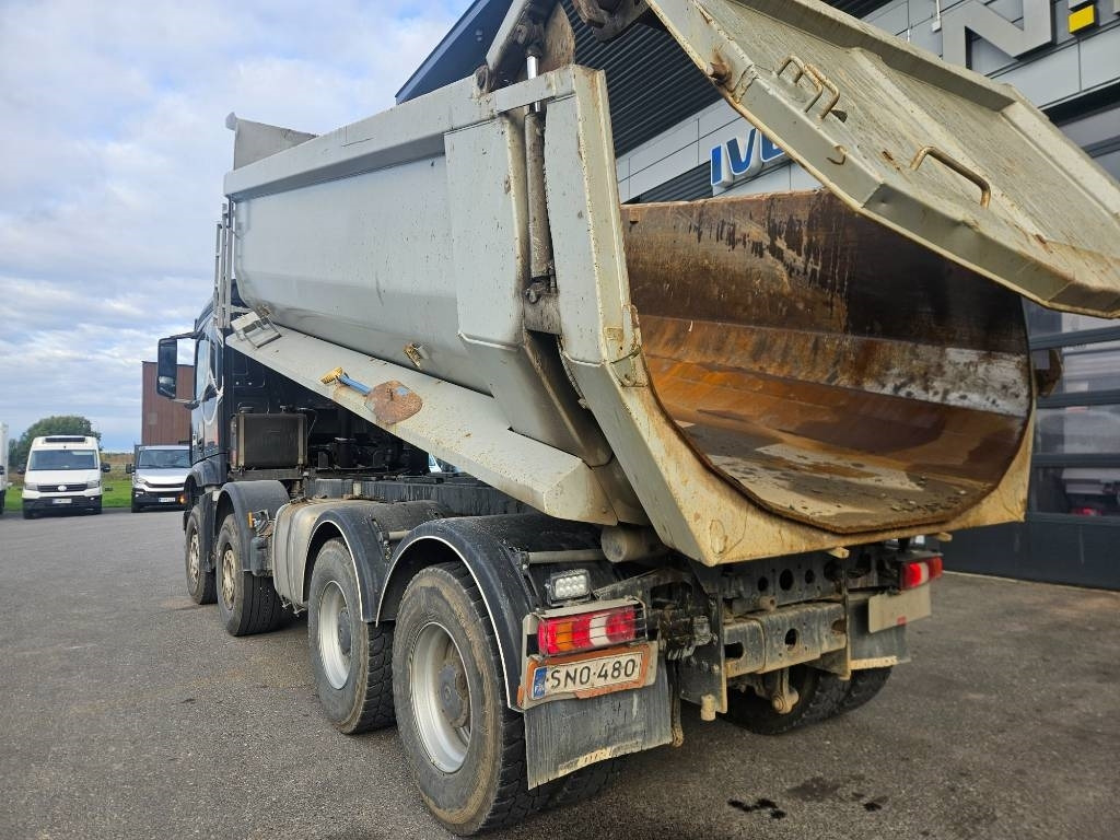 Mercedes-Benz Arocs 8x4 - Truk jungkit: gambar 5 Mercedes-Benz Arocs 8x4 - Truk jungkit: gambar 5