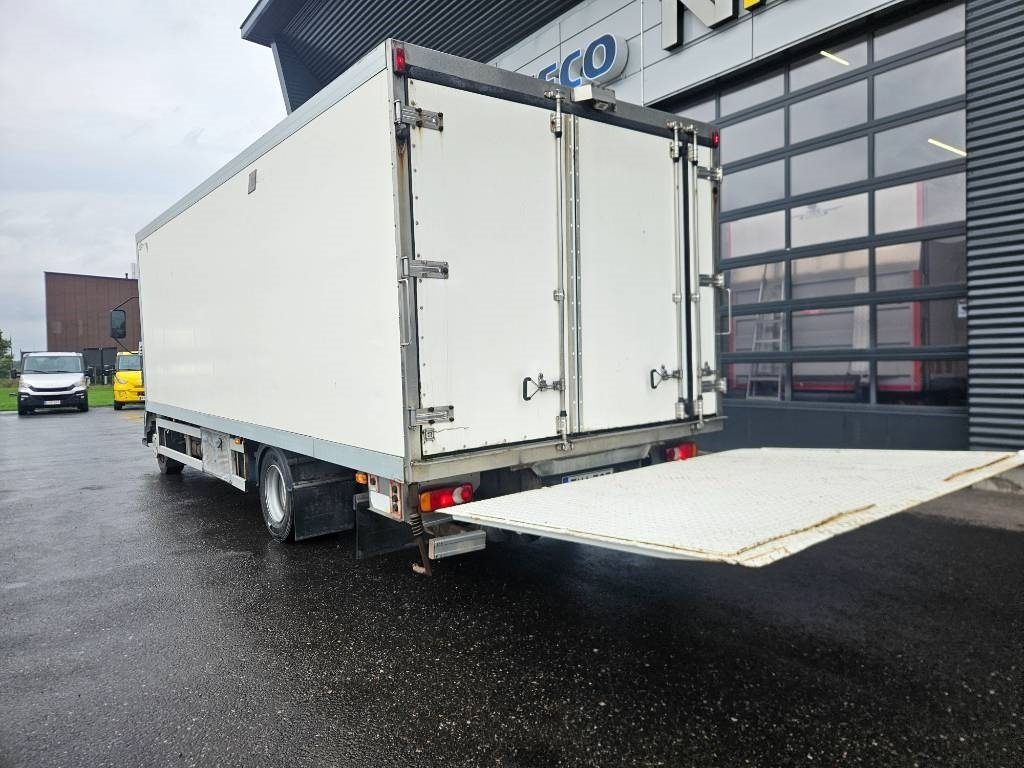 Renault Midlum 220 - Truk berpendingin: gambar 5 Renault Midlum 220 - Truk berpendingin: gambar 5