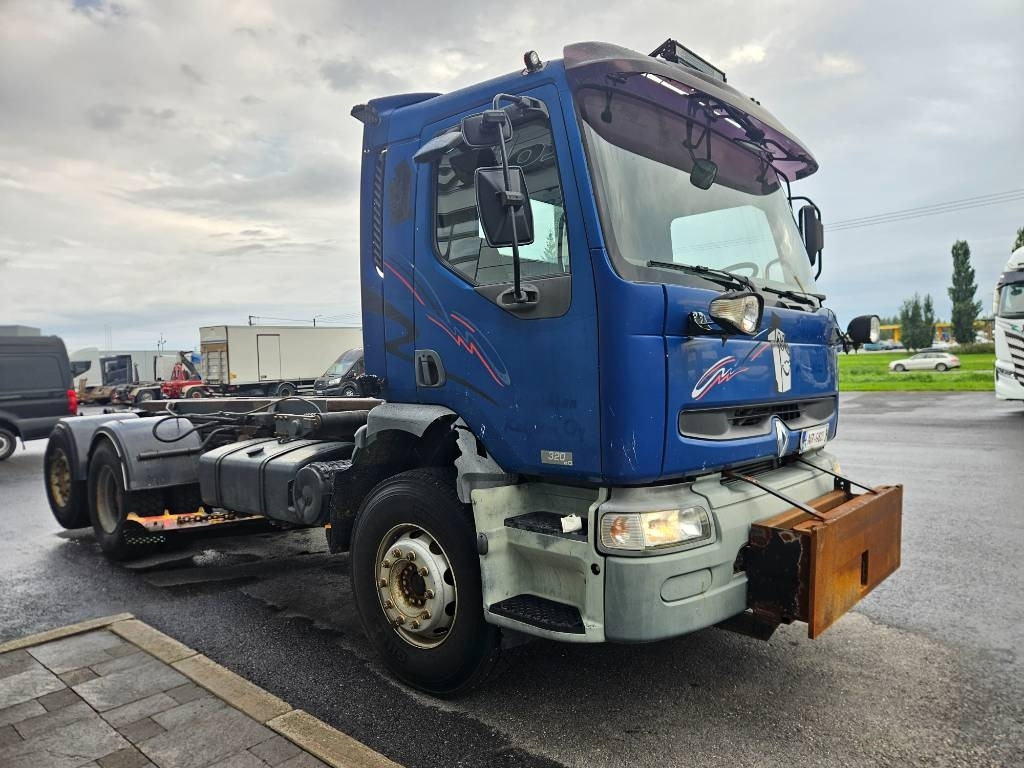 Renault Premium 320 tienhoitoauto - Truk sasis: gambar 2 Renault Premium 320 tienhoitoauto - Truk sasis: gambar 2