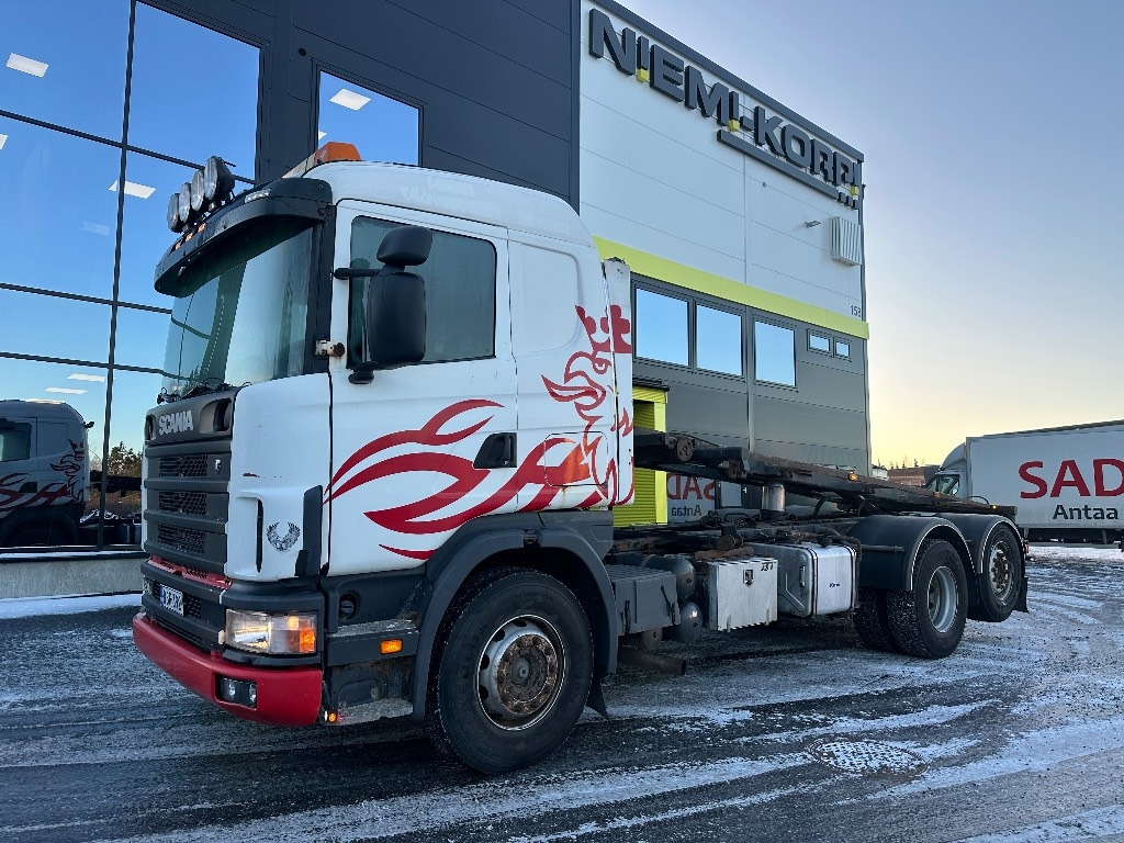 Scania R 124 - Truk skip loader: gambar 1 Scania R 124 - Truk skip loader: gambar 1