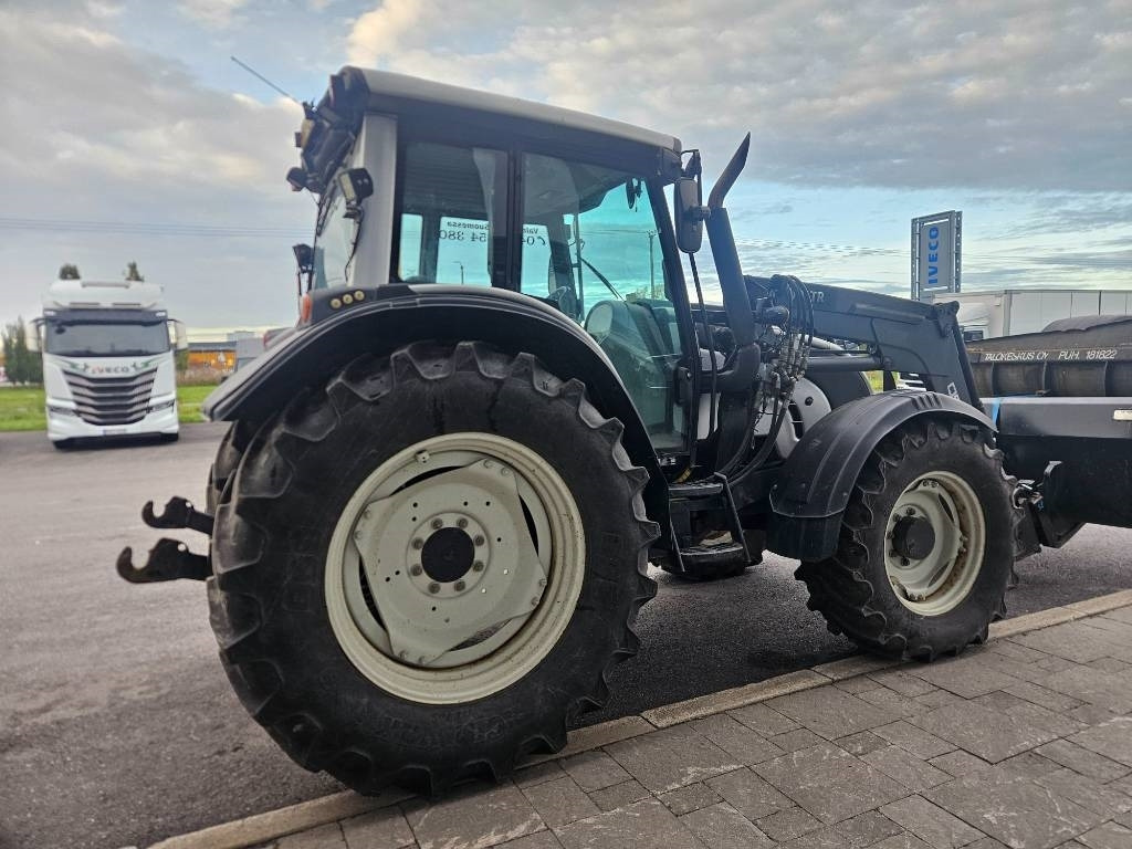 Valtra N121 HT ,53kmh, trukkipiikit, kauha, aura - Traktor: gambar 5 Valtra N121 HT ,53kmh, trukkipiikit, kauha, aura - Traktor: gambar 5