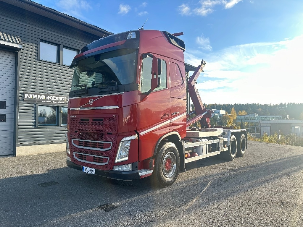 Volvo FH13 540 6x4 - Hook lift: gambar 1 Volvo FH13 540 6x4 - Hook lift: gambar 1