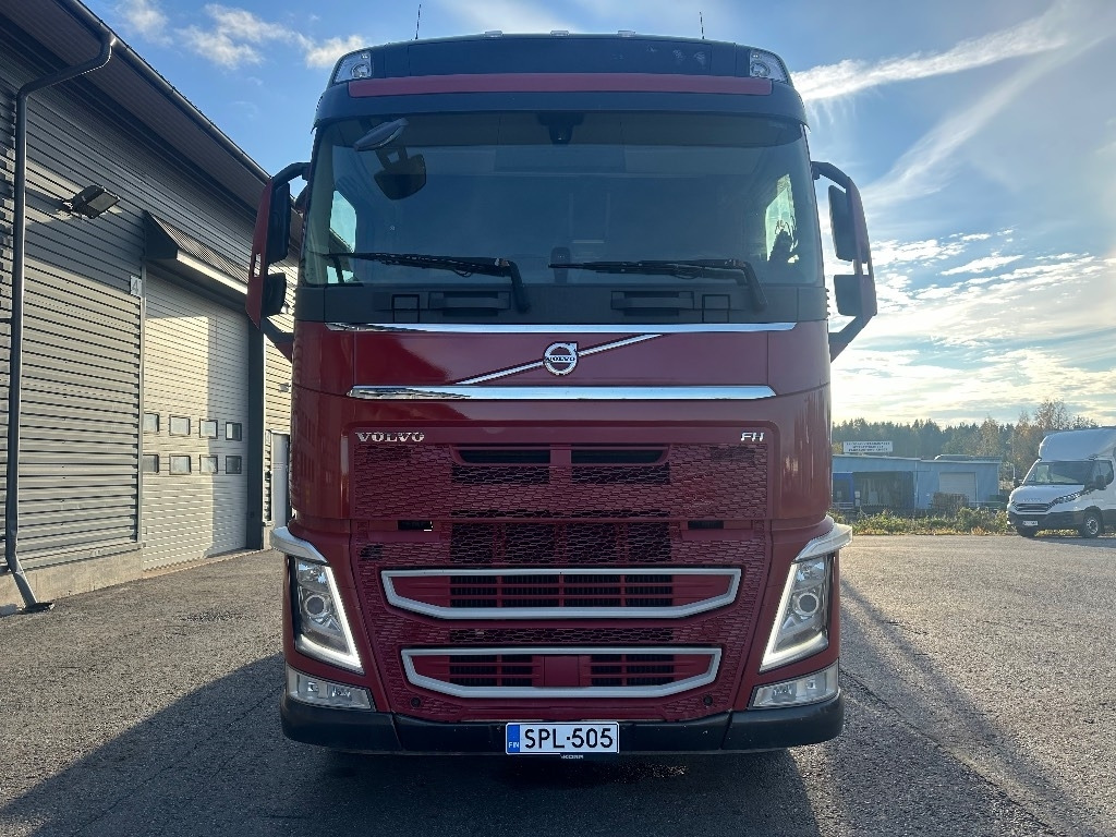 Volvo FH13 540 6x4 - Hook lift: gambar 2 Volvo FH13 540 6x4 - Hook lift: gambar 2