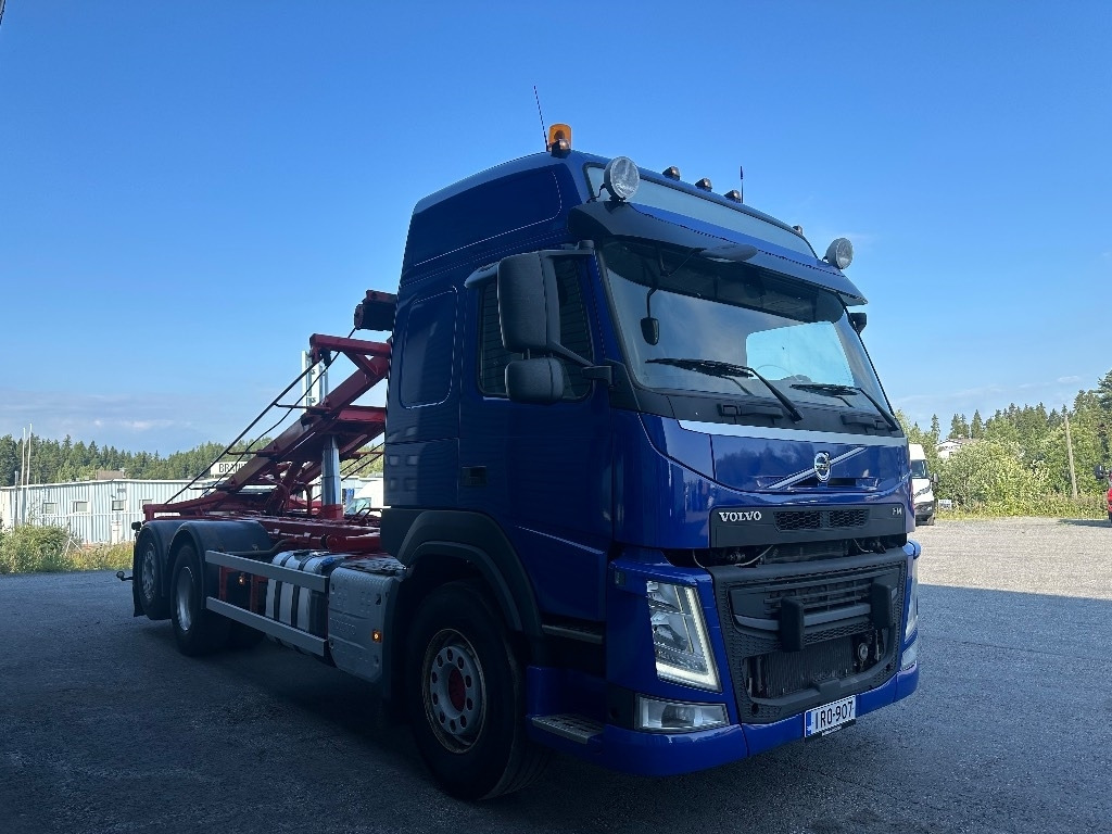 Volvo FM 500 6x2 - Truk pembawa sistem kabel: gambar 2 Volvo FM 500 6x2 - Truk pembawa sistem kabel: gambar 2