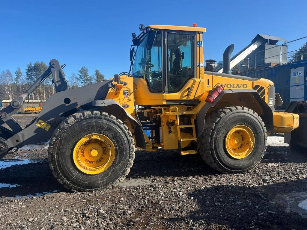Volvo L 110 F - Wheel loader: gambar 1 Volvo L 110 F - Wheel loader: gambar 1