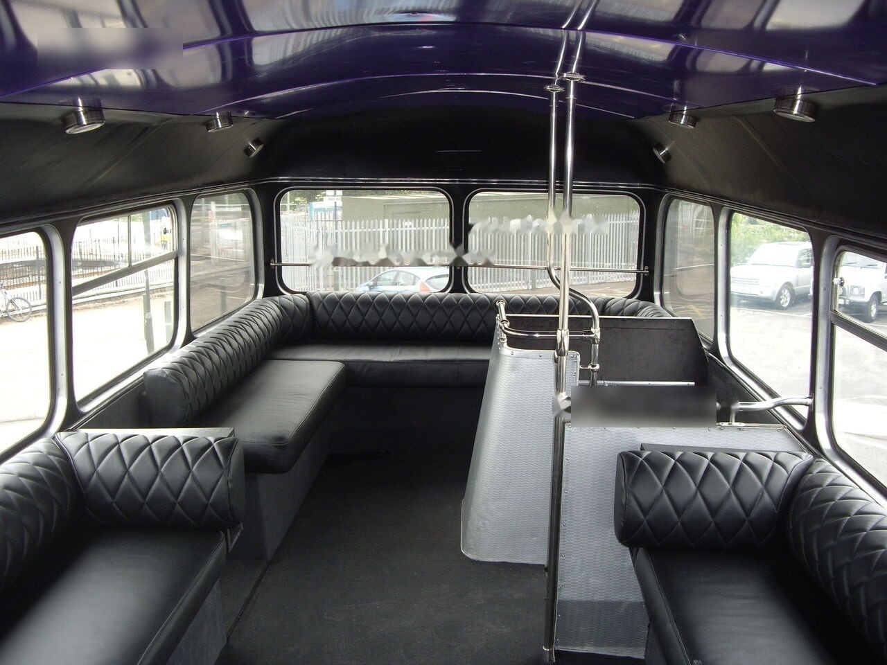 Bus tingkat Leyland PD3 British Triple-Decker Bus Promotional Exhibition: gambar 12