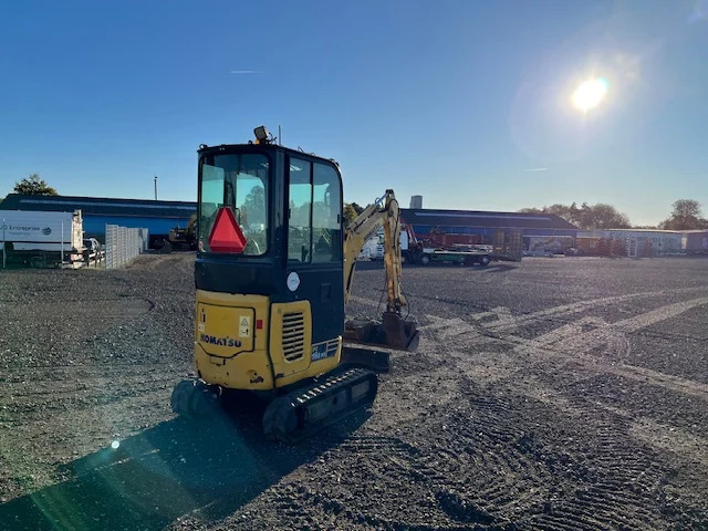 KOMATSU PC16R HS - Ekskavator mini: gambar 4 KOMATSU PC16R HS - Ekskavator mini: gambar 4