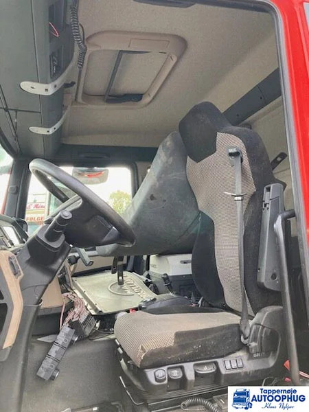 Leasing MAN TGS 26.460 6X4/4 Hydrodrive – Motor PTO MAN TGS 26.460 6X4/4 Hydrodrive – Motor PTO: gambar 9 Leasing MAN TGS 26.460 6X4/4 Hydrodrive – Motor PTO MAN TGS 26.460 6X4/4 Hydrodrive – Motor PTO: gambar 9