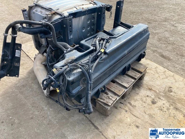 Scania 2173142 Adblue tank - Tangki adBlue untuk Truk: gambar 2 Scania 2173142 Adblue tank - Tangki adBlue untuk Truk: gambar 2
