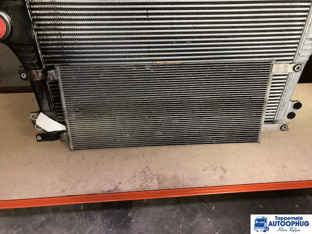 Scania A/C køler Scania 2715918 - Suku Cadang Mesin untuk Truk: gambar 1 Scania A/C køler Scania 2715918 - Suku Cadang Mesin untuk Truk: gambar 1