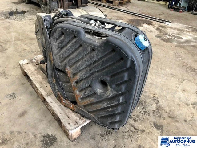 Scania Adblue pumpe Adblue tank P/N: 2141802 – 1884225 - Tangki adBlue untuk Truk: gambar 1 Scania Adblue pumpe Adblue tank P/N: 2141802 – 1884225 - Tangki adBlue untuk Truk: gambar 1