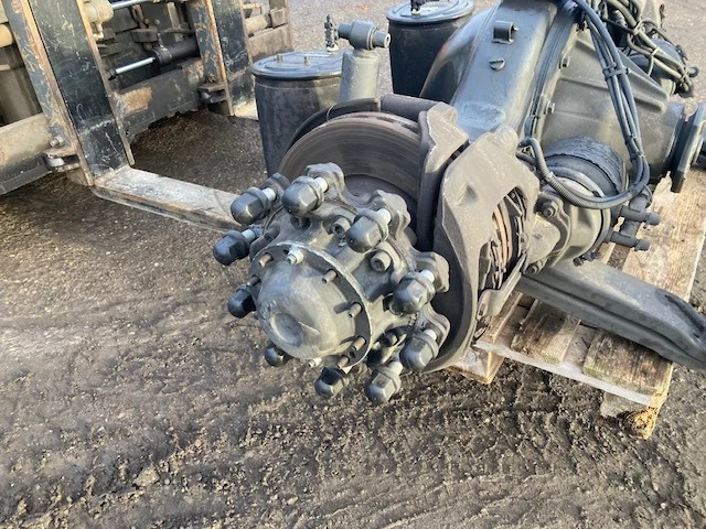 Scania Brake caliper RH – Scania 2972383 - Poros dan bagian untuk Truk: gambar 1 Scania Brake caliper RH – Scania 2972383 - Poros dan bagian untuk Truk: gambar 1