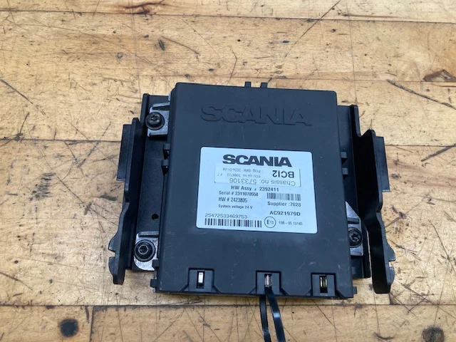 Scania ECU BWE – Scania 3088722 – Scania 3203504 - ECU untuk Truk: gambar 1 Scania ECU BWE – Scania 3088722 – Scania 3203504 - ECU untuk Truk: gambar 1