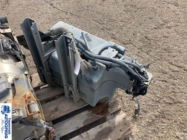 Scania adblue tank – reductant tank Scania 2196094 - Tangki adBlue untuk Truk: gambar 2 Scania adblue tank – reductant tank Scania 2196094 - Tangki adBlue untuk Truk: gambar 2