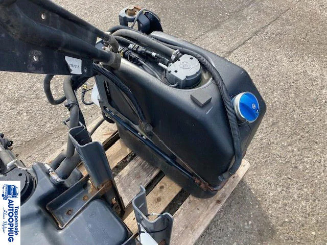 Scania adblue tank – reductant tank Scania 2919673 - Tangki adBlue untuk Truk: gambar 2 Scania adblue tank – reductant tank Scania 2919673 - Tangki adBlue untuk Truk: gambar 2