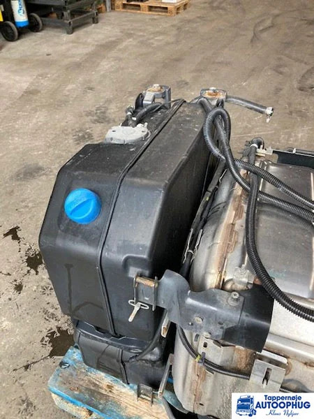 Scania adblue tank / reductant tank scania 2393232 - Tangki adBlue untuk Truk: gambar 2 Scania adblue tank / reductant tank scania 2393232 - Tangki adBlue untuk Truk: gambar 2