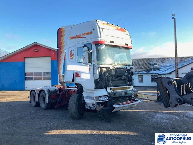 Scania R520 6X2 ONLY FOR PARTS - Tractor head: gambar 1 Scania R520 6X2 ONLY FOR PARTS - Tractor head: gambar 1