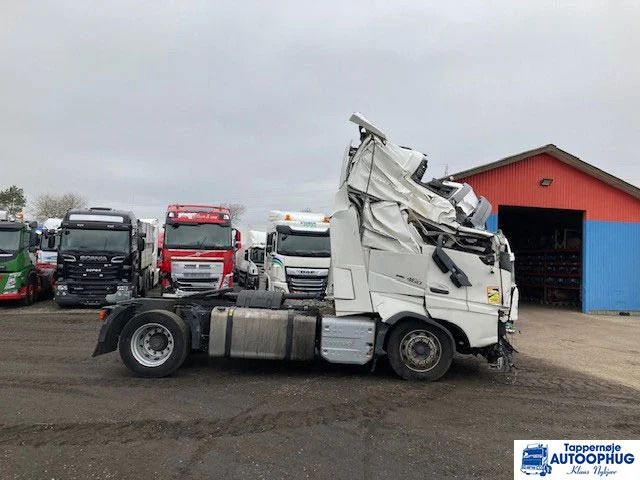 Volvo FH460 4X2 Skadet - Tractor head: gambar 3 Volvo FH460 4X2 Skadet - Tractor head: gambar 3