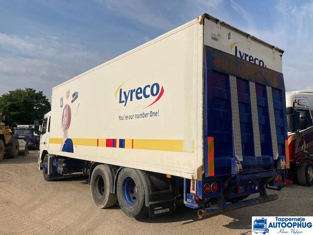 Volvo FM 340 6X2 Box - Truk box: gambar 2 Volvo FM 340 6X2 Box - Truk box: gambar 2