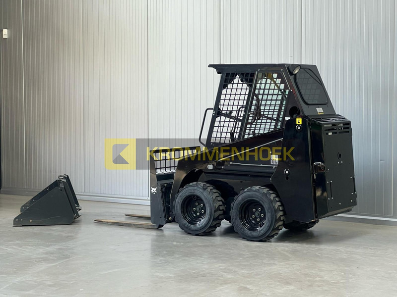 Bobcat S 70 - Skid steer: gambar 3 Bobcat S 70 - Skid steer: gambar 3