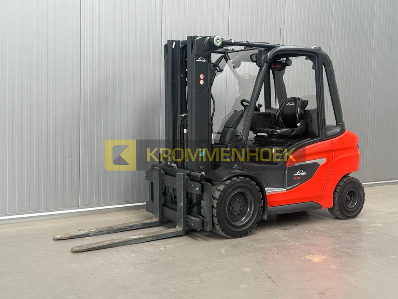 Linde H 35 D-02 - Forklift diesel: gambar 2 Linde H 35 D-02 - Forklift diesel: gambar 2