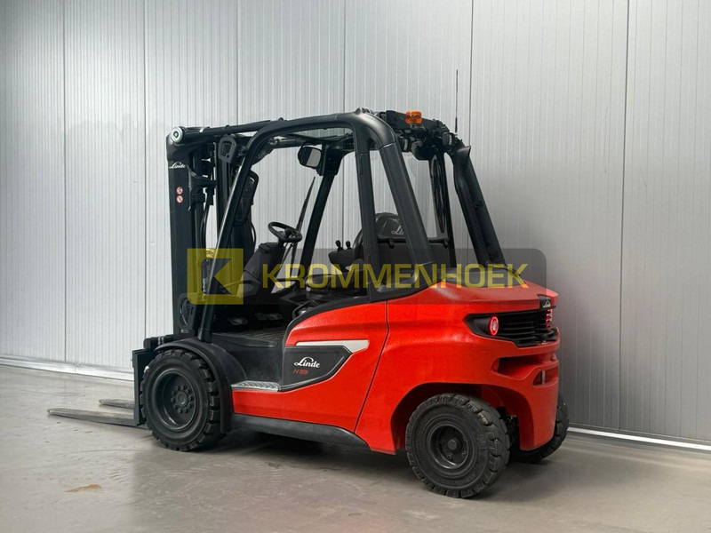 Linde H 35 D-02 - Forklift diesel: gambar 3 Linde H 35 D-02 - Forklift diesel: gambar 3