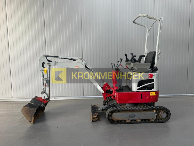 Ekskavator mini Takeuchi TB 210 R: gambar 1