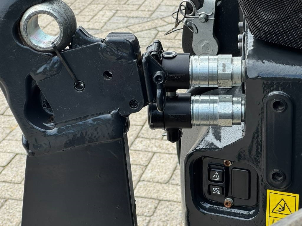 Case IH 240CVX, AFS, 2023, frontlinkage, 790u!! - Traktor: gambar 5 Case IH 240CVX, AFS, 2023, frontlinkage, 790u!! - Traktor: gambar 5