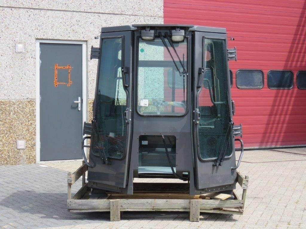 New Holland CE - Kabin untuk Peralatan konstruksi: gambar 4 New Holland CE - Kabin untuk Peralatan konstruksi: gambar 4