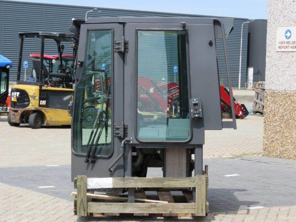 New Holland CE - Kabin untuk Peralatan konstruksi: gambar 3 New Holland CE - Kabin untuk Peralatan konstruksi: gambar 3