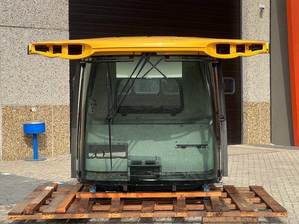 New Holland Cabine - New Holland CR8070, CR8080, CR9070, CR908 - Lampiran pemanen: gambar 3 New Holland Cabine - New Holland CR8070, CR8080, CR9070, CR908 - Lampiran pemanen: gambar 3