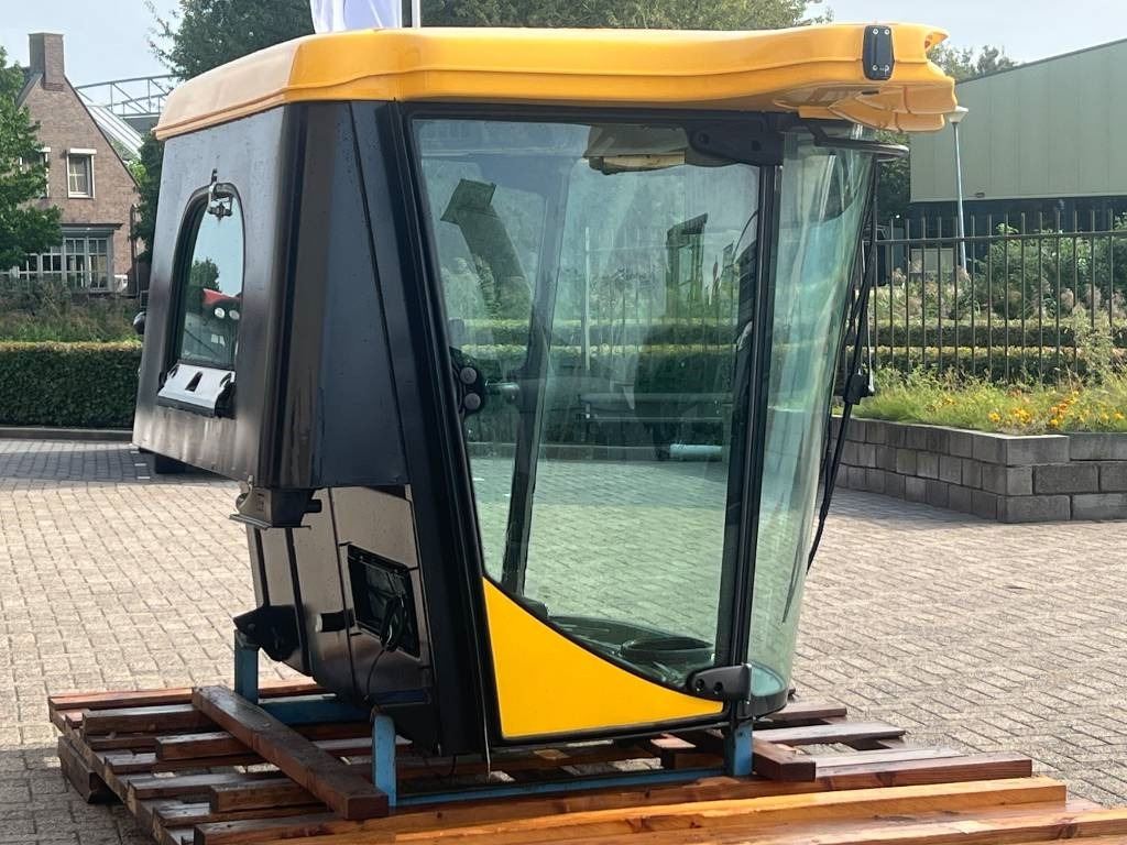 New Holland Cabine - New Holland CR8070, CR8080, CR9070, CR908 - Lampiran pemanen: gambar 5 New Holland Cabine - New Holland CR8070, CR8080, CR9070, CR908 - Lampiran pemanen: gambar 5