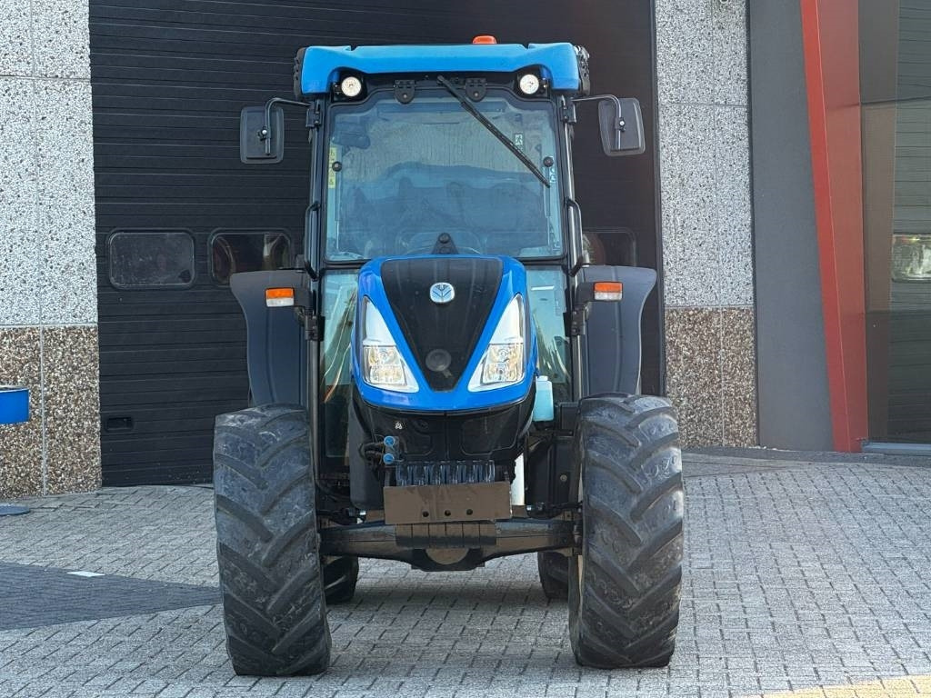 New Holland T4.100 DC, Low Profile, 2019, 3013 hours!! - Traktor: gambar 4 New Holland T4.100 DC, Low Profile, 2019, 3013 hours!! - Traktor: gambar 4