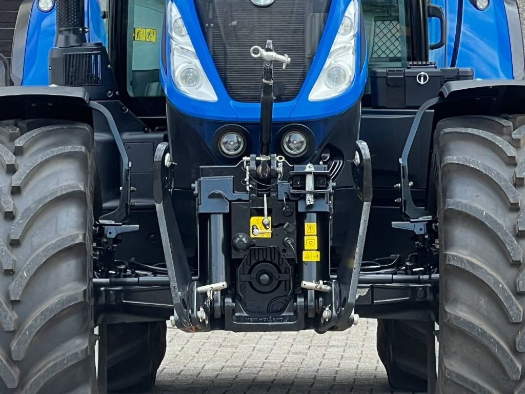 New Holland T7.270 Auto Command - Traktor: gambar 5 New Holland T7.270 Auto Command - Traktor: gambar 5