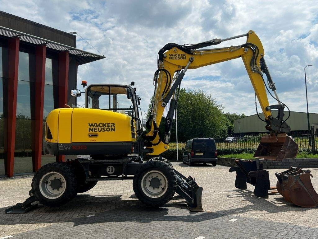 Ekskavator roda Wacker Neuson EW100 – 1376 hours – 2019!!: gambar 11
