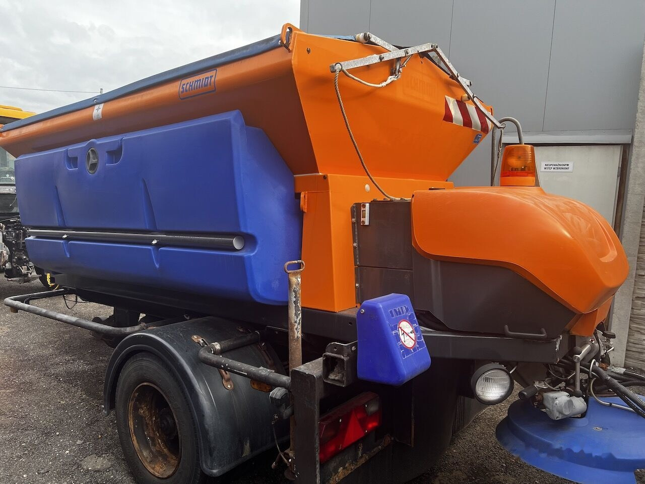 Schmidt Przyczepka 3,5m3 - Penyebar pasir/ Garam: gambar 3 Schmidt Przyczepka 3,5m3 - Penyebar pasir/ Garam: gambar 3