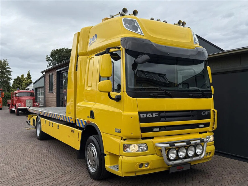 DAF CF 65.300 Towtruck Depannage Lier Brille Sleeper 640x242x104 cm - Mobil derek: gambar 1 DAF CF 65.300 Towtruck Depannage Lier Brille Sleeper 640x242x104 cm - Mobil derek: gambar 1