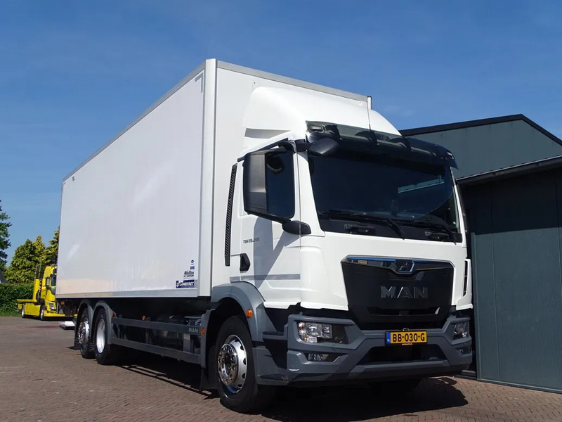 MAN 26.290 CARRIER ICELAND.11 825x245x250 216TKM 2X STUURAS - Truk berpendingin: gambar 1 MAN 26.290 CARRIER ICELAND.11 825x245x250 216TKM 2X STUURAS - Truk berpendingin: gambar 1