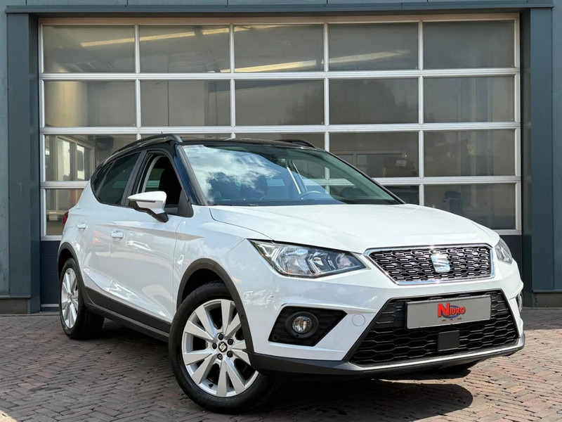SEAT Arona 1.0 TSI Style Business Intense Carplay Dealeronderhouden Cruise Clima Navi Camera - Mobil SUV: gambar 1 SEAT Arona 1.0 TSI Style Business Intense Carplay Dealeronderhouden Cruise Clima Navi Camera - Mobil SUV: gambar 1