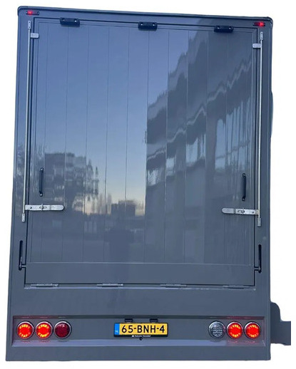 Truk pengangkut kuda Scania P250 Horse Truck: gambar 11