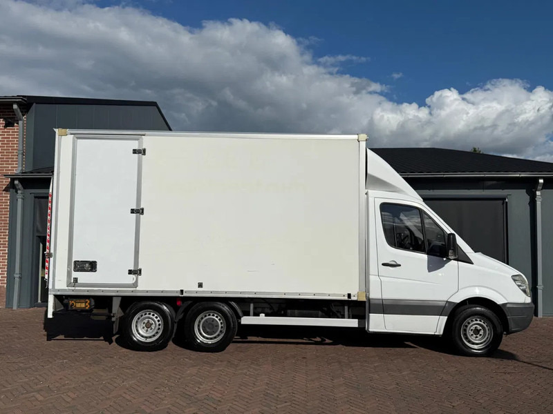 Mercedes-Benz Sprinter 311 CLixtar LBW 2.5 ton load be licence - Tractor head: gambar 2 Mercedes-Benz Sprinter 311 CLixtar LBW 2.5 ton load be licence - Tractor head: gambar 2
