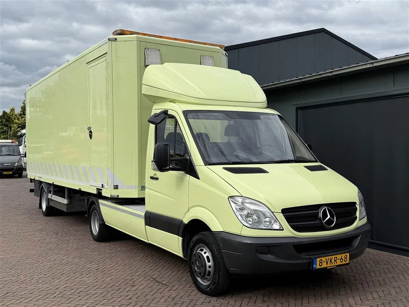 Mercedes-Benz Sprinter 519 BE Trekker 3250 KG laadvermogen Dhollandia Laadklep - Tractor head: gambar 1 Mercedes-Benz Sprinter 519 BE Trekker 3250 KG laadvermogen Dhollandia Laadklep - Tractor head: gambar 1