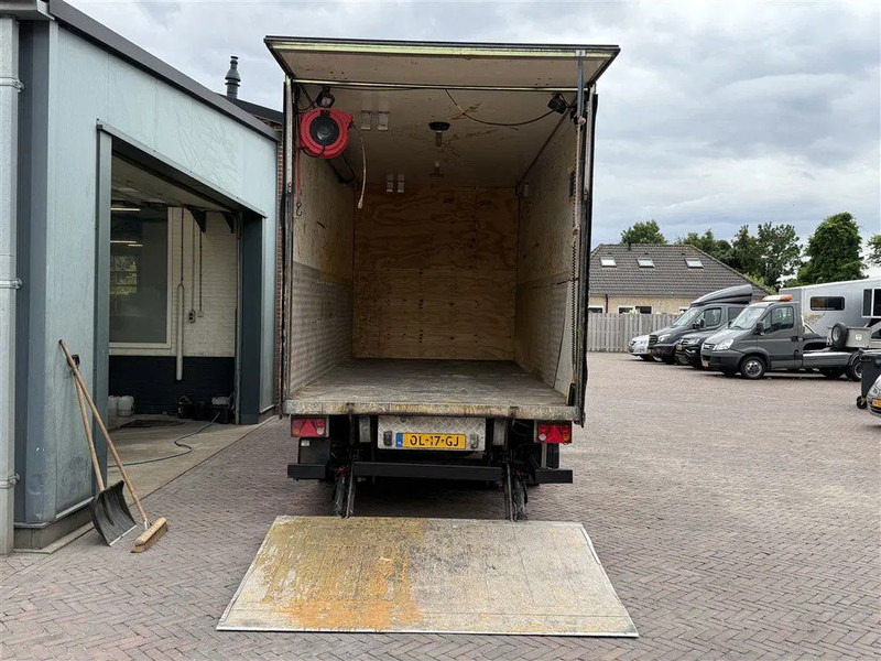 Mercedes-Benz Sprinter 519 BE Trekker 3250 KG laadvermogen Dhollandia Laadklep - Tractor head: gambar 5 Mercedes-Benz Sprinter 519 BE Trekker 3250 KG laadvermogen Dhollandia Laadklep - Tractor head: gambar 5