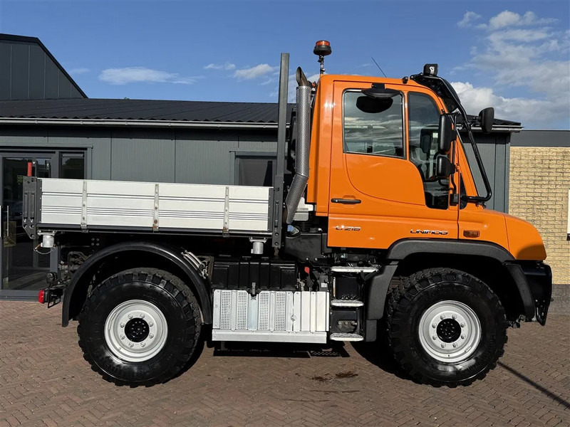 Mercedes-Benz Unimog U 218 Kipper 3 Seats 4WD AGRI Euro 6 - Truk: gambar 2 Mercedes-Benz Unimog U 218 Kipper 3 Seats 4WD AGRI Euro 6 - Truk: gambar 2