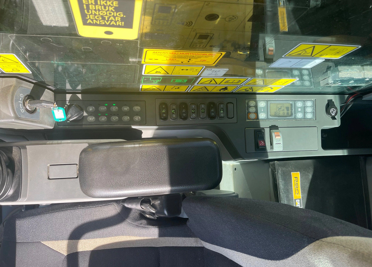 Ekskavator perayap CATERPILLAR 320 EL ROTOTILT SYSTEM GPS LEICA: gambar 29